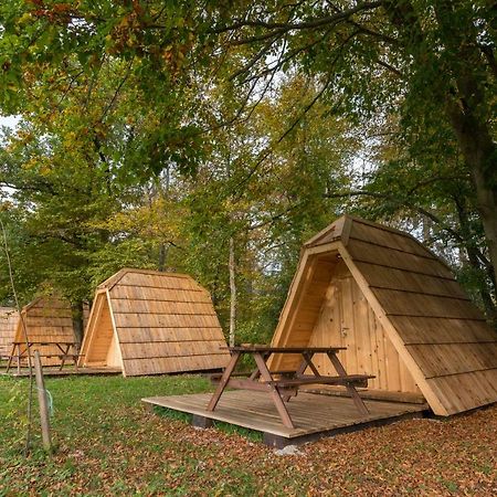 Glamping Village - Speleo Camp Logatec Ngoại thất bức ảnh